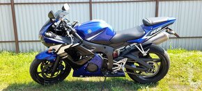 Yamaha R6 - 3