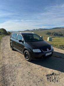 Volkswagen Touran 2.0 tdi DSG - 3