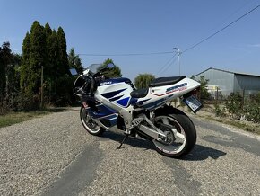 Suzuki GSXR SRAD 750 predám/vymením - 3