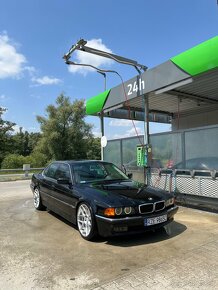 Bmw e38 - 3