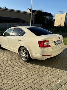 Škoda Octavia 2.0 TDI Elegance/Style DSG - 3