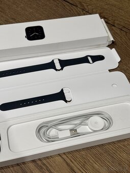 Apple watch SE 44mm Space gray - 3