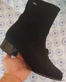 Kvalitné elegantné vodeodolné dámske kotníkové topánky - 3