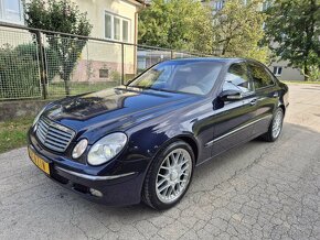 Mercedes-Benz E320 - 3