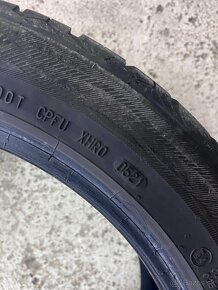 Pneu 235/45 R18 - 3