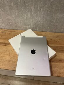 iPad 9 gen Wi-Fi + Cellular 256GB - 3