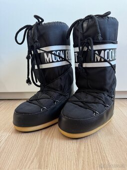 Moon boot - 3