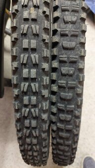 Plaste Maxxis 29x2.3 DHF a DHR II - 3