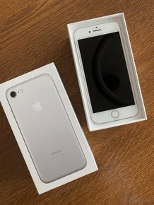 iPhone 7 silver 128 GB - 3