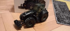 Predám model traktora Deutz Fahr  9340 TTV Warrior 1:32 - 3