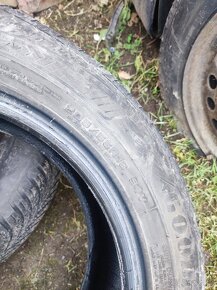 205/55 R16 zimne dva kusy 35€ - 3