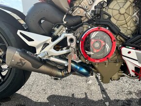 DUCATI STREETFIGHTER V4S - 3