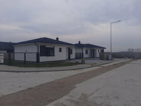 RD typ Bungalow, NOVOSTAVBA, pozemok 500m2, - 3