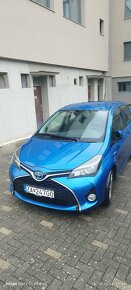 Toyota Yaris hybrid 1,5 - 3