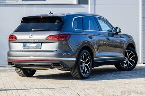 Volkswagen Touareg 3.0 V6 TDI SCR 286k Elegance 4Motion Tipt - 3