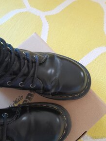 Predám Dr. Martens, veľ. 40 - 3