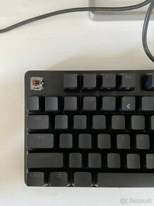 Logitech G413 TKL SE Mechanical Gaming Keyboard Black - 3