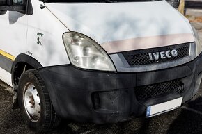 Iveco Daily 35S 3.0d 130kW 04/2011 + vlečka Wiola 2,6t - 3