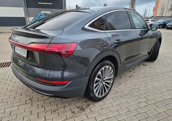 Audi e-tron 50 sportback S LINE - 3