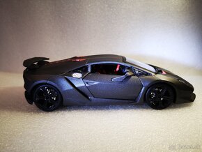 Predám kovový model Lamborghini Sesto Elemento, 1:24 - 3