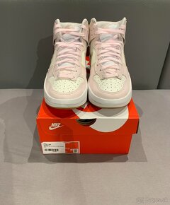 Nike Dunk High Up Soft Pink - 3