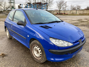 Predám Peugeot 206 3dv. havarovaný - 3