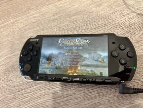 PSP Slim a Lite Piano Black + Prislusenstvo - 3