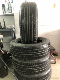 Predam pneu,225/60r17 - 3