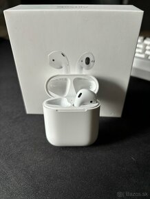 Apple AirPods 2nd Generation - 3