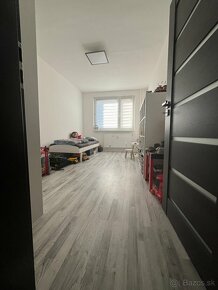 Pripravujeme na predaj 4-izbový o rozlohe 80m² + balkón 2m² - 3