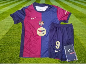 dres LEWANDOWSKI FC Barcelona - 3