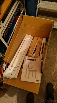 HEMNES kozmetický stolik - 3