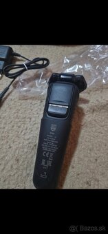 holiaci strojcek Philips SHAVER S5588 - 3