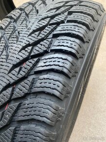 NOKIAN  225/60 R 18 104R - 3