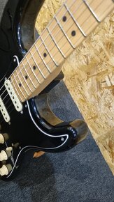 Fender Stratocaster USA 2006 - 3