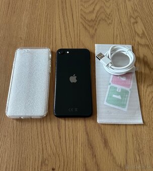 iPhone SE 2020 64 gb Black - 3