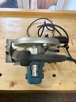 Predám MAKITA HS7601 Ručnú kotúčovú pílu (1200W/190mm) - 3