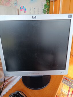 LCD monitor+klávesnica+tlačiareň - 3