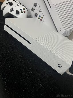 Xbox One S 1TB - 3