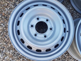 6x139,7 r16 plechové disky Hyundai H300, H1, i800, iMAx - 3