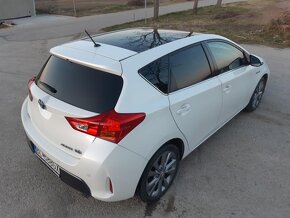 Toyota Auris 1,8 HYBRID - 3