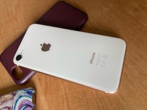 iPhone 8 Rosé Gold 128GB - 3