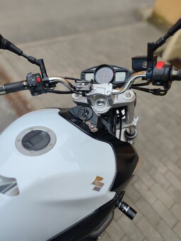 Suzuki gsr 600 - 3