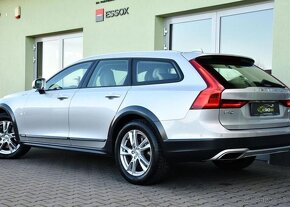 Volvo V90 2.0 D4 AWD CROSS COUNTRY ČR 140 kw - 3