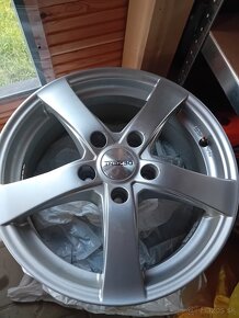 Alu disky DEZENT RE 6,5x16 5x114,3 ET48 pre DACIA DUSTER - 3