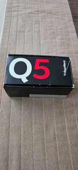 Blackberry Q5 - 3