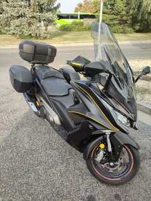 Kymco AK 550 - 3