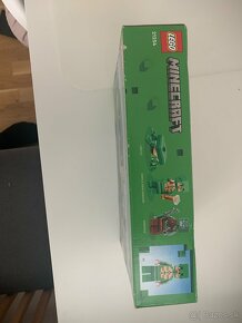 LEGO 21254  Minecraft The Turtle Beach House - 3