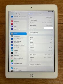 Apple iPad 6th gen 32GB Wifi - 3