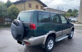 Nissan Terrano 2 - 3